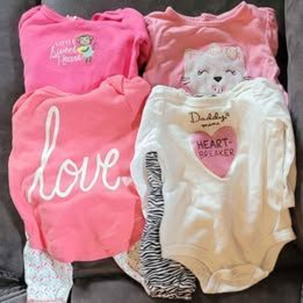 #160 Excellent Pre-Owned Lot of 4 Infant Girls Outfits Size- 3 Months